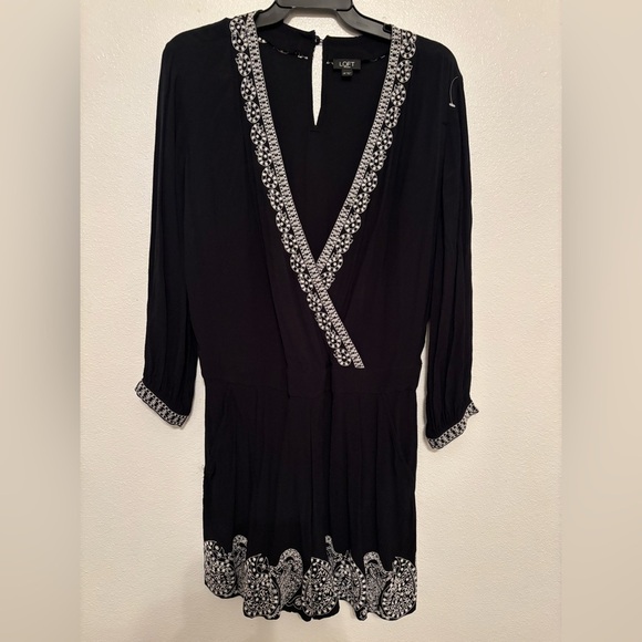 Loft embroidered wrap romper M petite NWOT - Picture 10 of 11